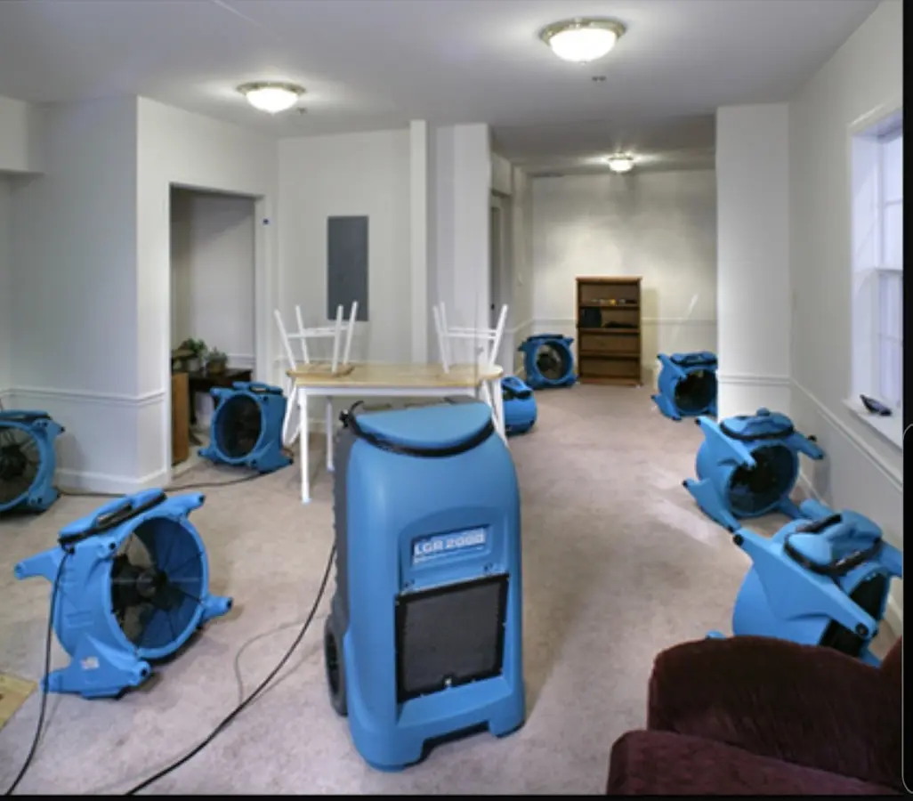 Air movers and dehumidifier setup for Water Extraction & Removal in Caldwell